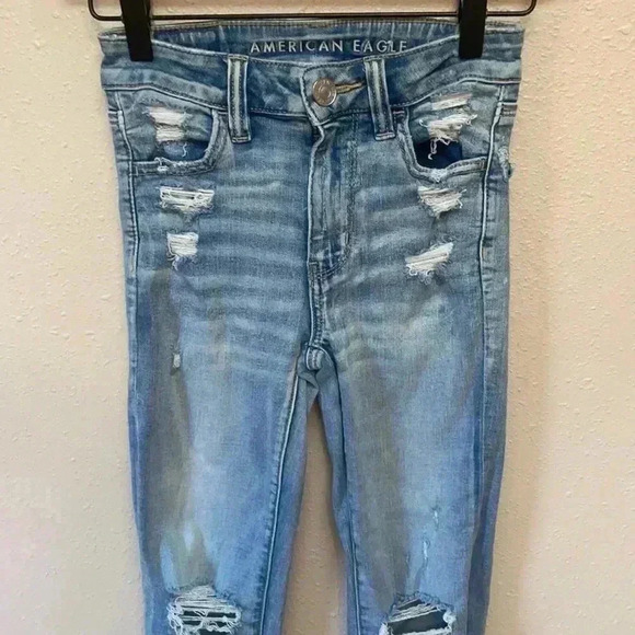 AMERICAN EAGLE Women’s Distressed Cropped Jeggings - Picture 2 of 9